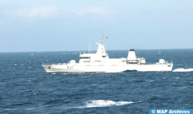 البحرية الملكية تقدم المساعدة لـ 27 مرشحا للهجرة غير النظامية قبالة سواحل الداخلة
