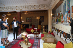 Meknes: Visual Artist Bacha Exhibits Paintings in 'Éloge du Patrimoine'