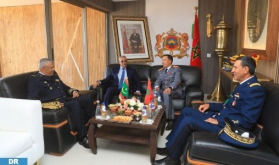 Lieutenant General, FAR Inspector General and Commander of South Zone Receives Mauritanian Minister of Defense