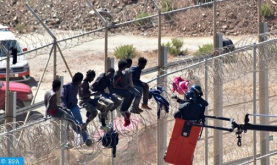 Fierce Violence Marks Assault by Illegal Migrants on Melilla's Metal Fence (Kuwaiti Paper)