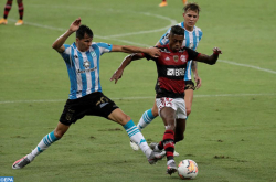 Palmeiras y Flamengo golearon en Brasil y pasaron a cuartos de final de la Copa Libertadores, mientras que River quedó eliminado por Vélez