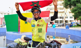 Karim Mosta llega a Dakar y termina su viaje en bicicleta desde Ámsterdam