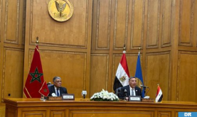 Los tribunales constitucionales marroquí y egipcio firman un protocolo de cooperación en El Cairo