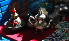 La centenaria tradición marroquí del té honrada en Azerbaiyán