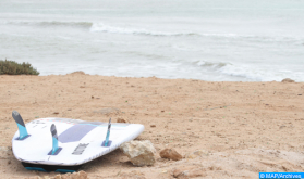 Un medio italiano recorre la odisea de las surfistas marroquíes