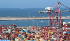 El puerto de Casablanca está conectado por 27 líneas regulares directas con más de 85 puertos de todo el mundo (OCPM)