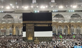 Los peregrinos realizan Tawaf Al Wadaa que marca el final del Hayy