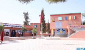 Reconstrucción post terremoto: la escuela primaria Al Masira Al Jadra se renueva