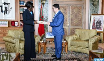 M. Bourita reçoit la ministre centrafricaine des AE, porteuse d'un message écrit à Sa Majesté le Roi du Président de la République