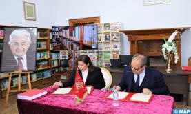 Rabat: Signature d'une convention de don de la bibliothèque du défunt penseur Mohamed Arkoun au profit de la BNRM