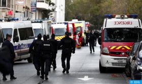 Attaque à l'arme blanche à Paris, plusieurs blessés