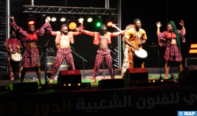Marrakech: La troupe “Yiriba Africa” du Burkina Faso émerveille le public du FNAP