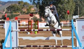 Concours national de saut d’obstacles 2 étoiles de Khénifra : Le Lieutenant-Colonel Omar Assili remporte le grand prix des FAR