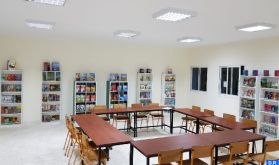 La Fondation Al Omrane installe une bibliothèque dans une école publique à Salé