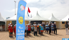 B7ar Bla Plastic: Campagne de sensibilisation des enfants à la protection de l'environnement marin à la plage El Haouzia