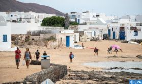 Canaries : le Covid-19 avance, le tourisme broie du noir