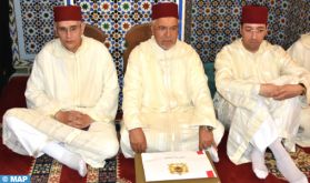 Dons royaux aux Chorfas des zaouïas Harrakia et Raissounia et aux adeptes de Moulay Ali Boughaleb