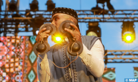 Festival Gnaoua d'Essaouira: la fusion des styles Gnaoua, Flamenco, Batucada et Zaouli, un véritable hymne au métissage culturel