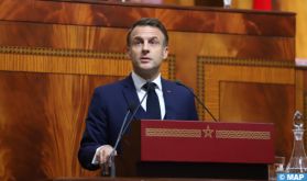 Le Président Macron devant le Parlement : Sa Majesté le Roi incarne "la continuité de l'une des plus anciennes dynasties du monde et l'un des visages de la modernité"